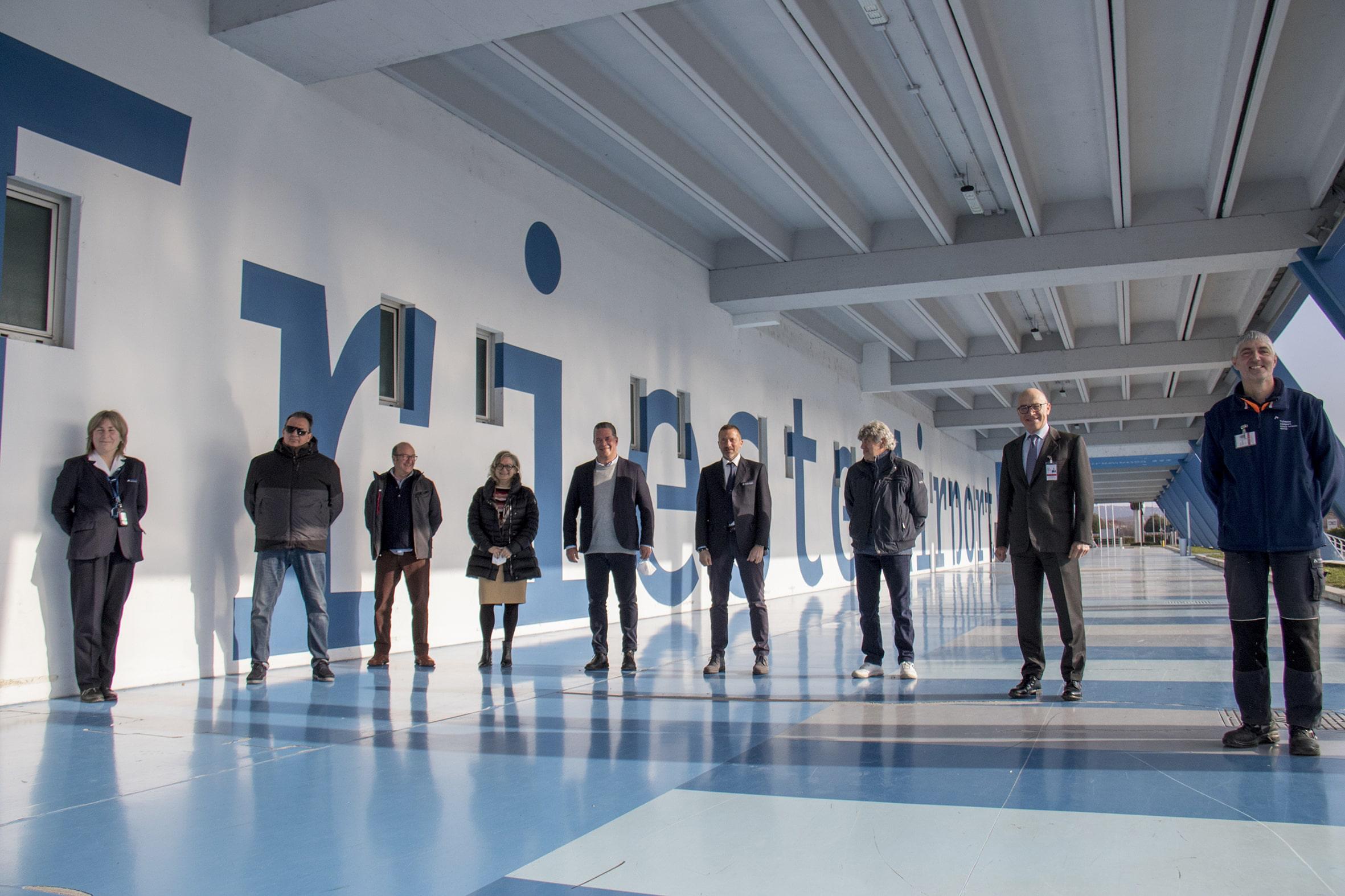 Immagine per Il Trieste Airport premia i dipendenti più fedeli, sette gli encomi